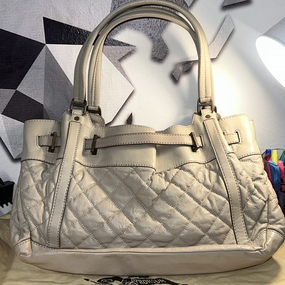Burberry Grey/Beige Quilted Leather Enmore Hobo - Picture 4 of 13